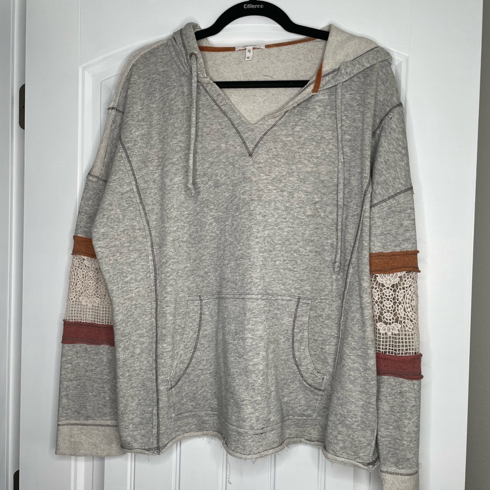 Maurices l/s  Notched Neck Stylish Sweatshirt SZ XL